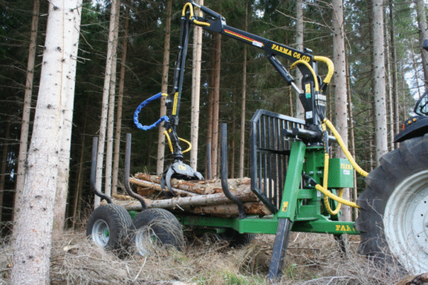 Remorca forestiera Farma – model T9